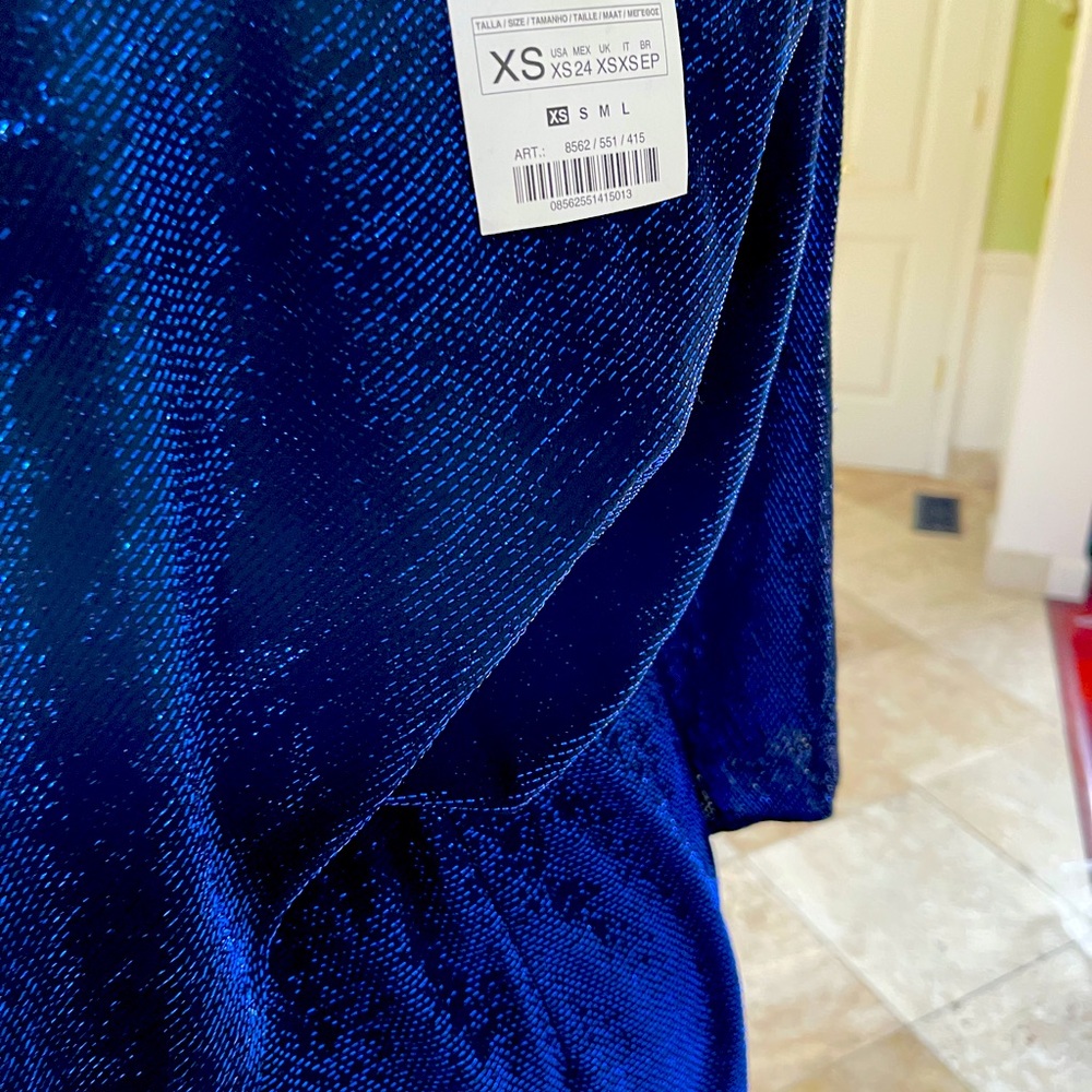 Dress - Picture 4 of 7